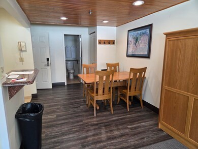 90 Loon Mountain Rd unit 858B, Lincoln, NH 03251 - photo 6