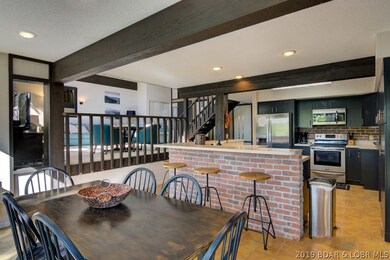 Kitchen & dining room