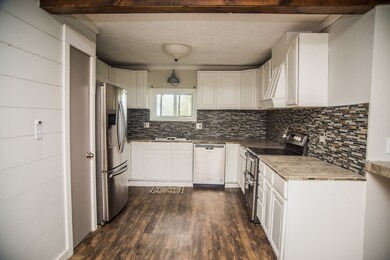 123 W Coal St, Bicknell, IN 47512 - photo 4