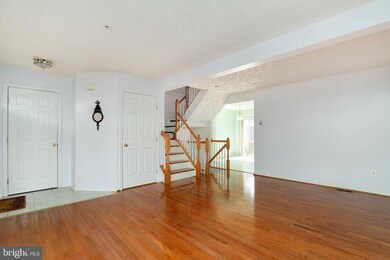 436 Macintosh Cir, Joppa, MD 21085 - photo 2