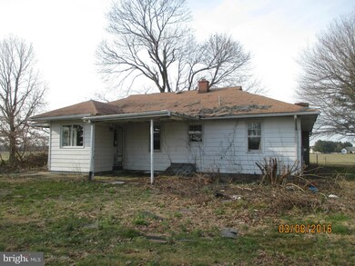 1207 Crystal Beach Rd, Earleville, MD 21919 - photo 2