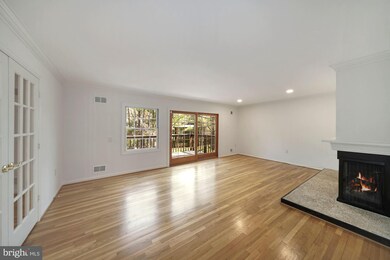 10618 Great Arbor Dr, Potomac, MD 20854 - photo 5