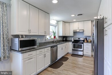 522 S Grant St, Palmyra, PA 17078 - photo 7