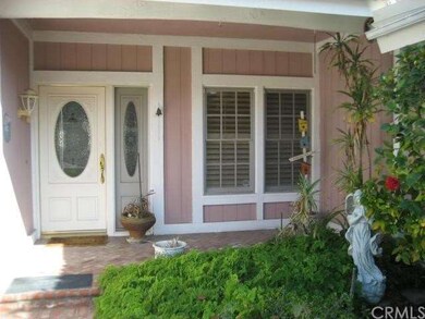 FRONT DOOR AND PORCH AREA.  COME ON IN!