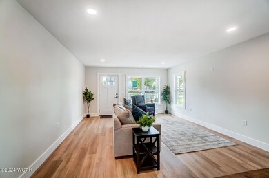 2020 W Elm (5)