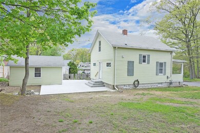 101 Brentwood Ave, Warwick, RI 02886 - photo 4