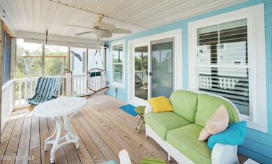 Main Floor Screened Deck