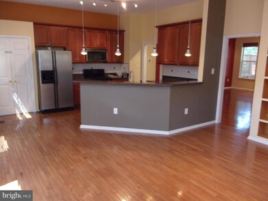 20718 Riptide Square, Sterling, VA 20165 - photo 2