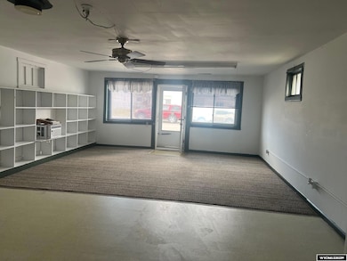 502 W State St, Rawlins, WY 82301 - photo 4