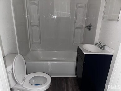 740 E State St, Albany, IN 47320 - photo 6