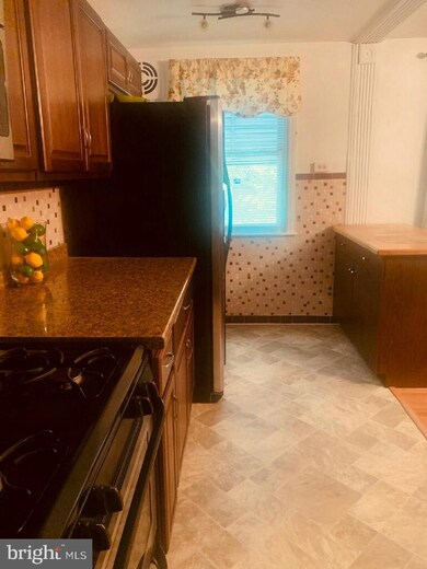 1211 Crestview Rd, Darby, PA 19023 - photo 3