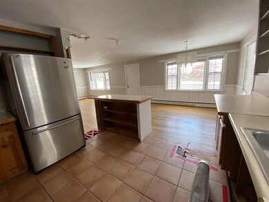 10 Main St, New London, NH 03257 - photo 7