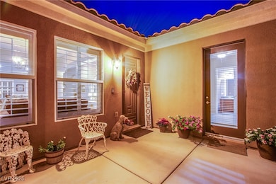 Entrance foyer featuring a textured wall
