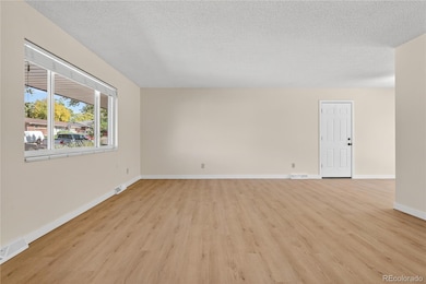 978 S Potomac Way, Aurora, CO 80012 - photo 5