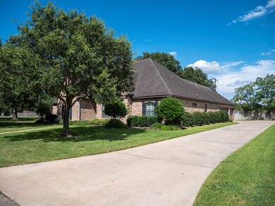 2 Carrington St, Bay City, TX 77414 - photo 2