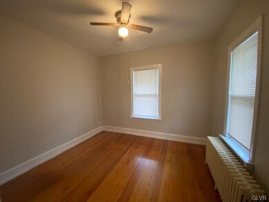 633 W Broad St, Quakertown, PA 18951 - photo 7