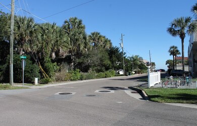 10th St Beach Access