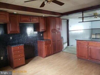 521 Franklin Ave, Tamaqua, PA 18252 - photo 7