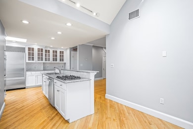 11 Elmwood Ave unit 11, Winchester, MA 01890 - photo 5