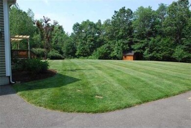 199 Barlow Cemetery Rd, Woodstock, CT 06281 - photo 3