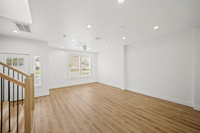 2749 Redrock St unit B, Houston, TX 77088 - photo 7