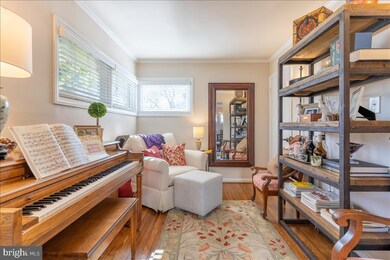 6734 Swarthmore Dr, Alexandria, VA 22307 - photo 7