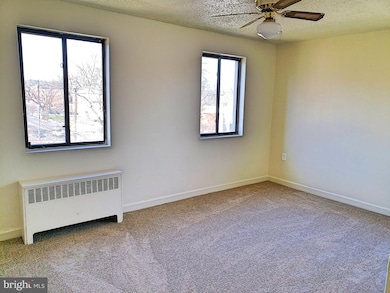 6 Galveston St SW unit 301, Washington, DC 20032 - photo 4