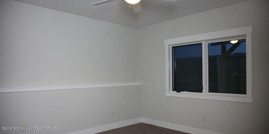 TownhouseWhiteBedroom3