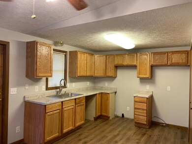 4157 N Erin Dr, La Porte, IN 46350 - photo 3