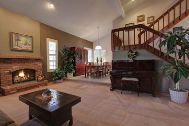 002_Living Room