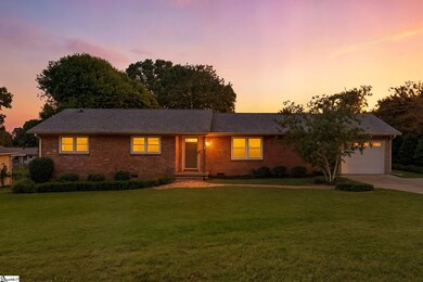 218 Highland Rd, Duncan, SC 29334 - photo 2