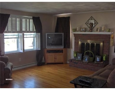 3 Wendell St, Pawtucket, RI 02861 - photo 7