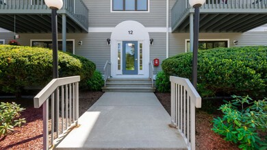12 Ledgewood Hills Dr unit 204, Nashua, NH 03062 - photo 3