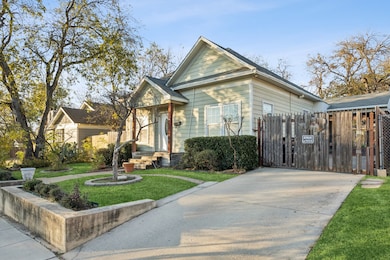 2903 Mt Vernon Ave, Fort Worth, TX 76103 - photo 4