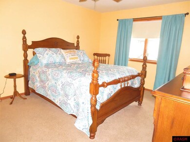 309 Cole Ct, Mankato, MN 56001 - photo 4