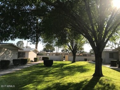 10614 W Granada Dr, Sun City, AZ 85373 - photo 2