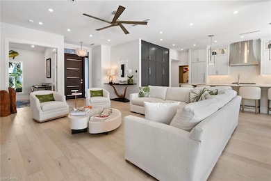 1550 Chesapeake Ave, Naples, FL 34102 - photo 5