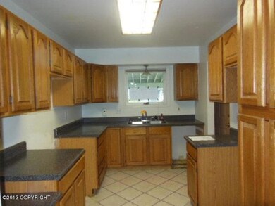 111-135330 Kitchen