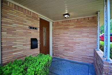 2110 Nina Lee Ln, Houston, TX 77018 - photo 3