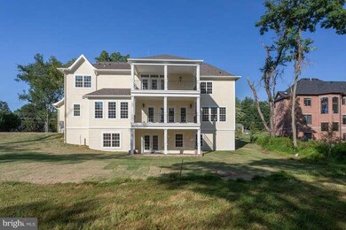 9423 Old Courthouse Rd, Vienna, VA 22182 - photo 2