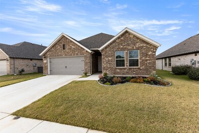 7537 Prairie Holly Ln, Venus, TX 76084 - photo 3