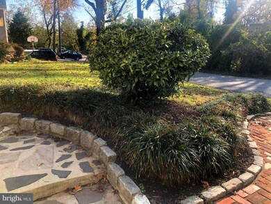 601 Barton Rd, Edgewater, MD 21037 - photo 2