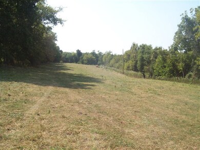 571 Canaan Land Rd, Harrodsburg, KY 40330 - photo 5