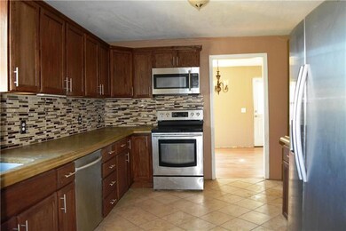 716 Parker Ave, Osawatomie, KS 66064 - photo 2