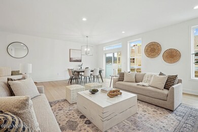 CanterSquare_Bradfield_HS 592_Great Room