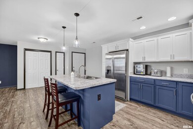 300 E Franklin St unit 203, Eldridge, IA 52748 - photo 6