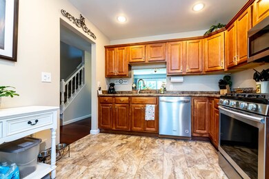 17 Middlesex Rd, MerriMacK, NH 03054 - photo 7