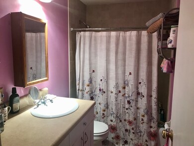 370 Montague Rd unit G, Sunderland, MA 01375 - photo 7