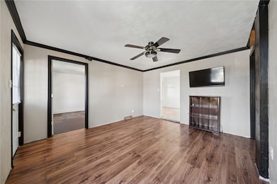 2318 Locust St, Greensburg, PA 15601 - photo 4