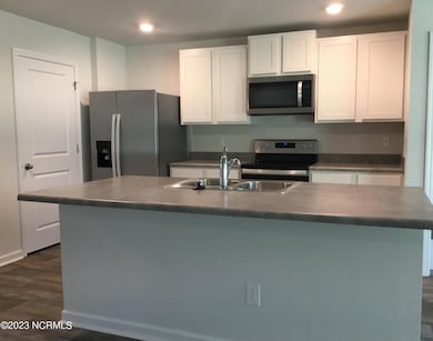 601 Draymore Dr NE, Leland, NC 28451 - photo 4